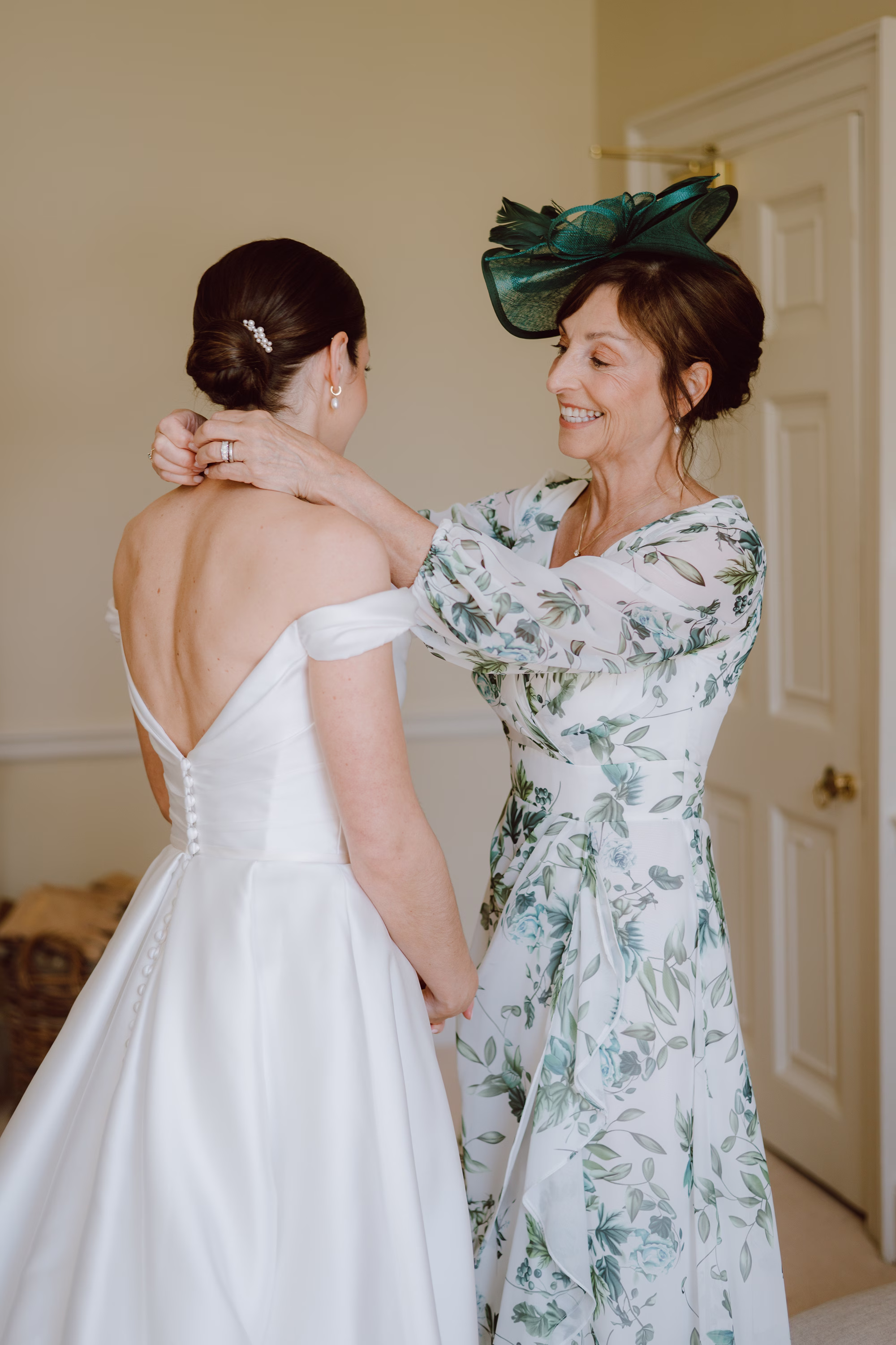 Findon Place Wedding Jessica Bevan Photography 18 - Milly and Lewis’s Romantic Findon Place Wedding, Inspired by the English Countryside Findon Place Wedding Jessica Bevan Photography 18