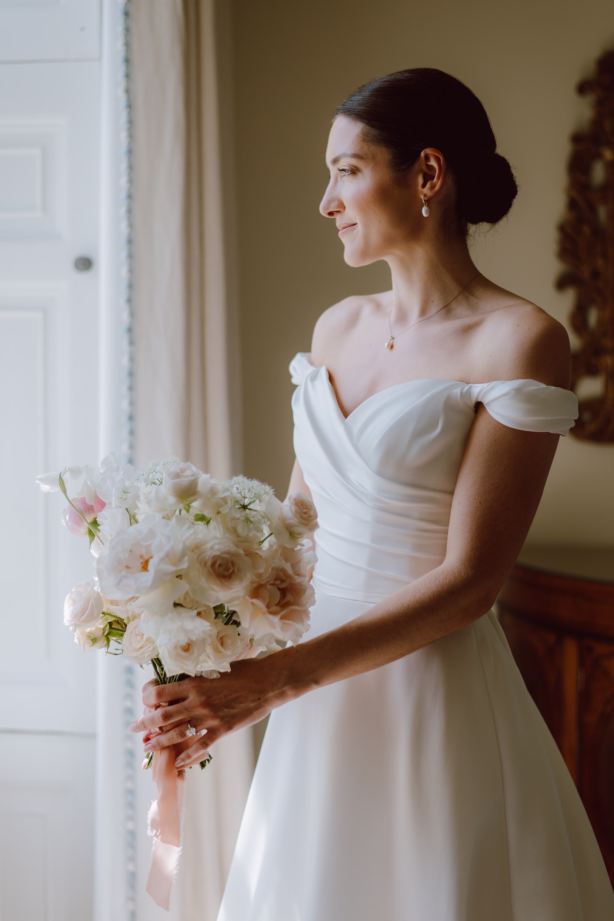 Findon Place Wedding Jessica Bevan Photography 19 - Milly and Lewis’s Romantic Findon Place Wedding, Inspired by the English Countryside Findon Place Wedding Jessica Bevan Photography 19